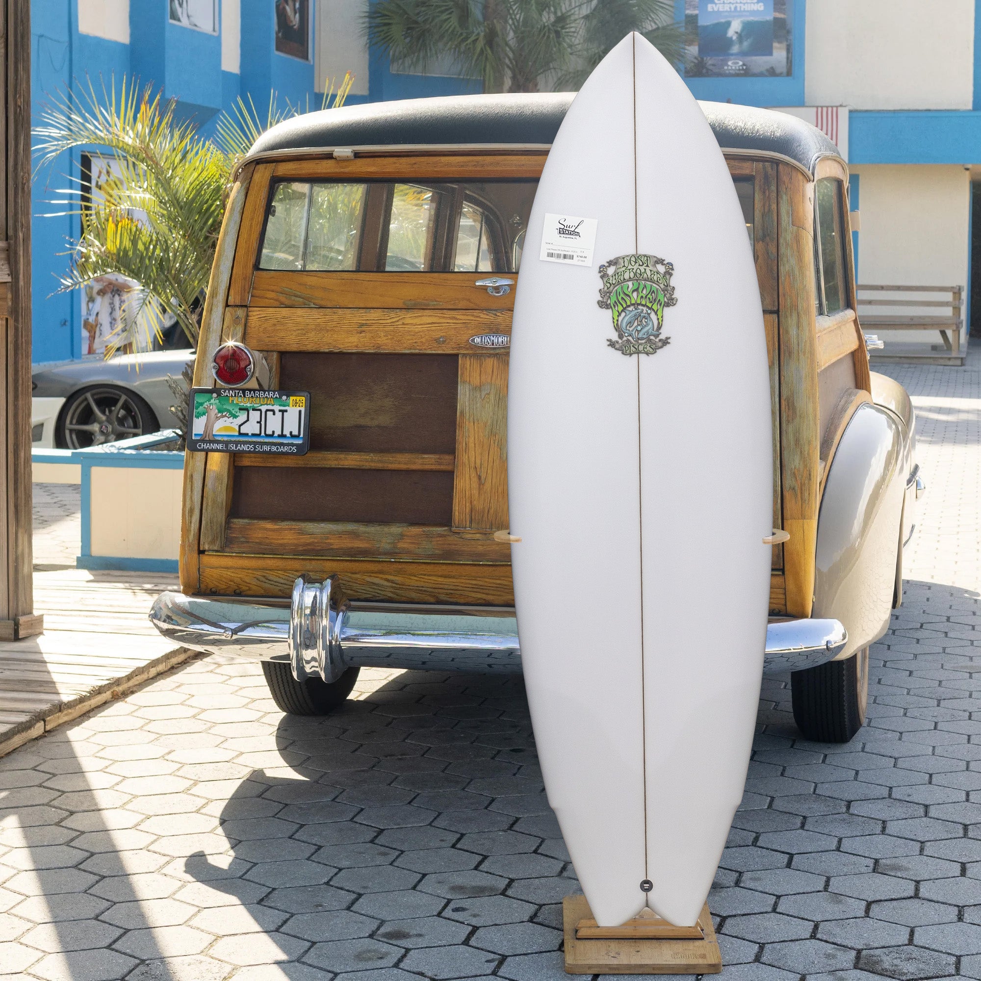 Lost Pisces 5'8 Surfboard - FCS II