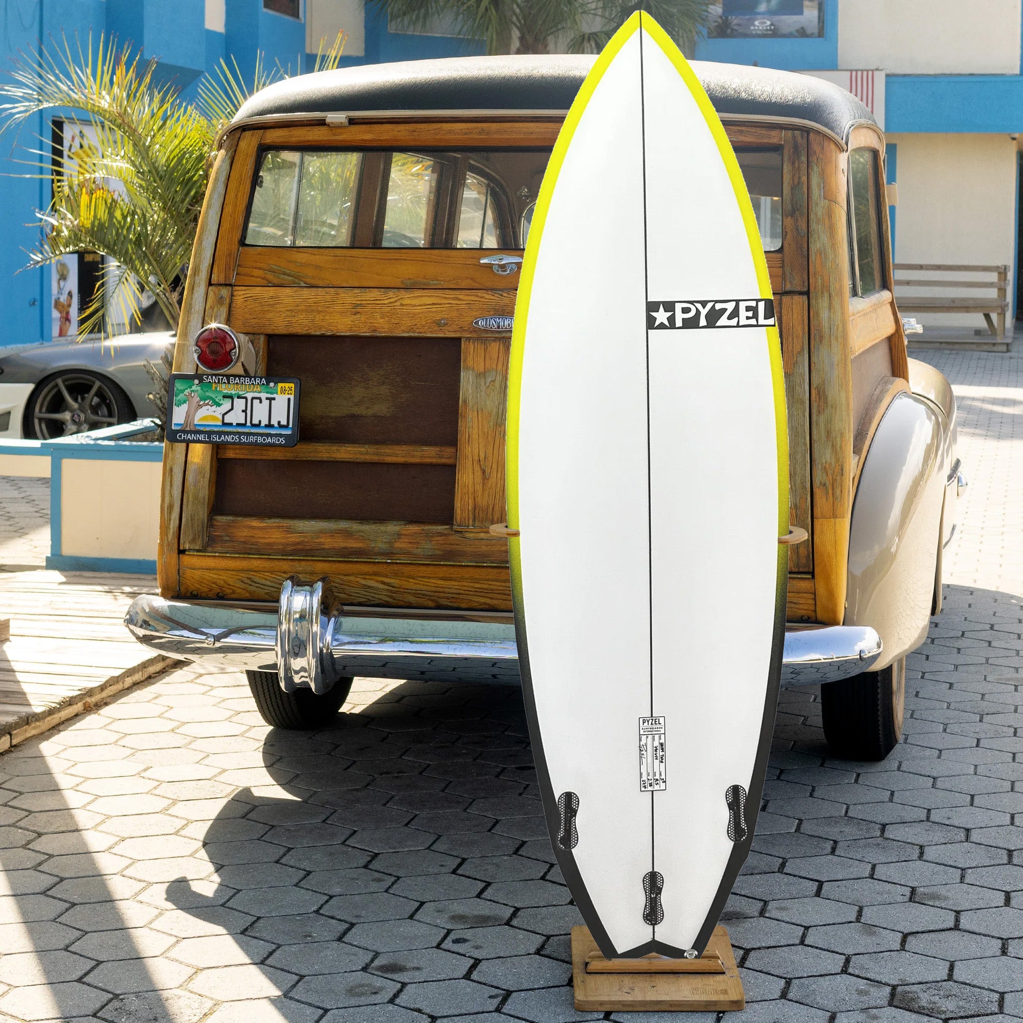 Pyzel Happy Twin 5'8 Surfboard - FCS II