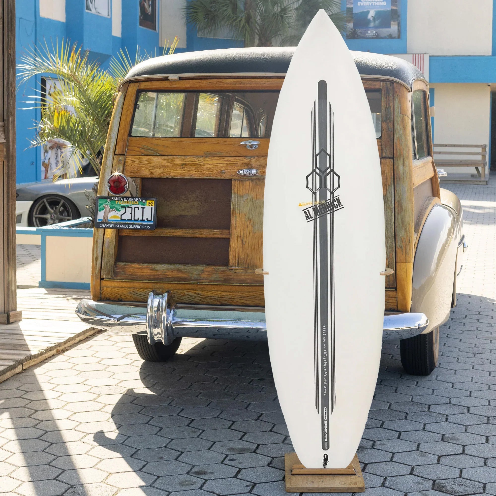 Channel Islands Happy Everyday Spine-Tek 5'8 Surfboard - Futures