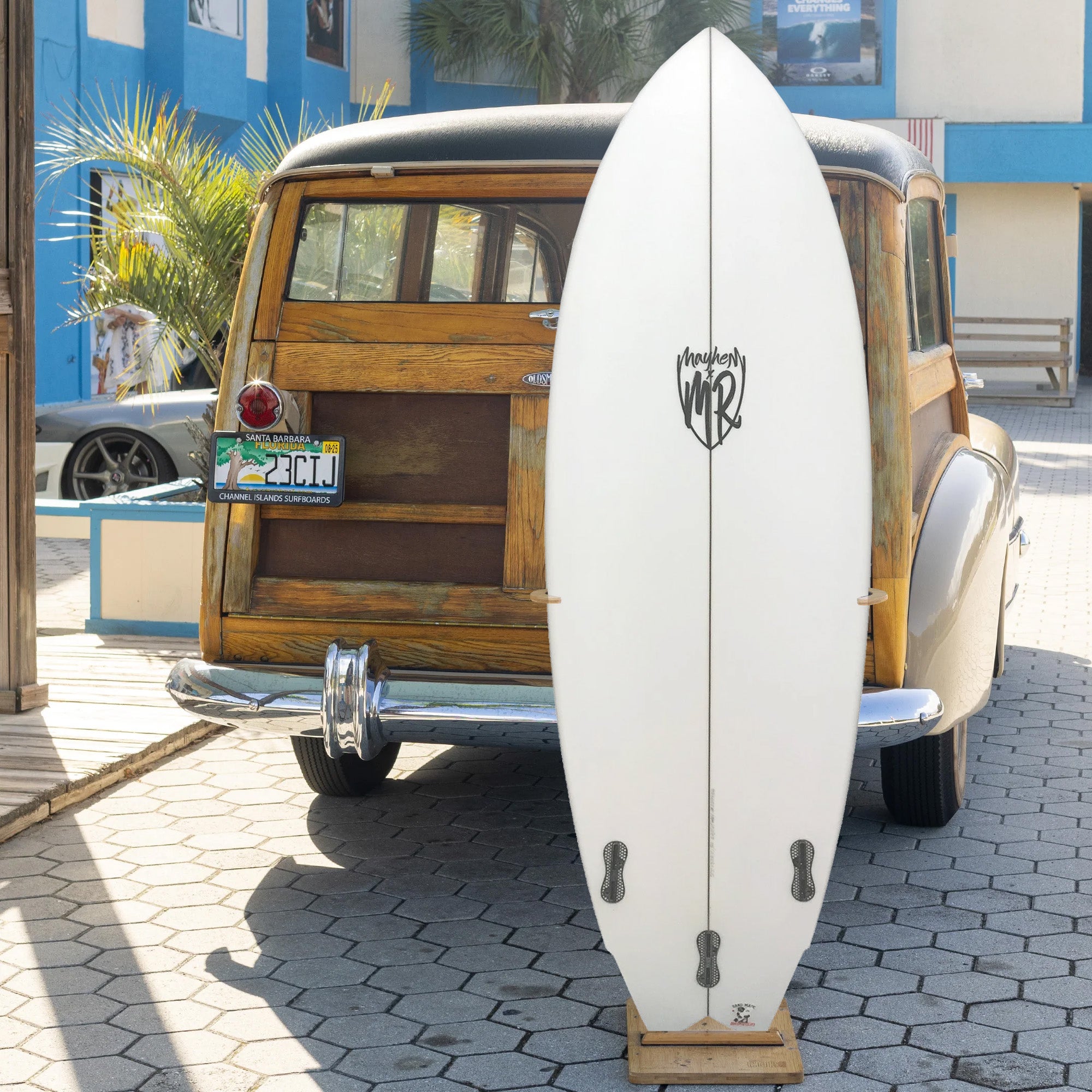 Lost MR California Twin Swallow 5'8 Surfboard - FCS II