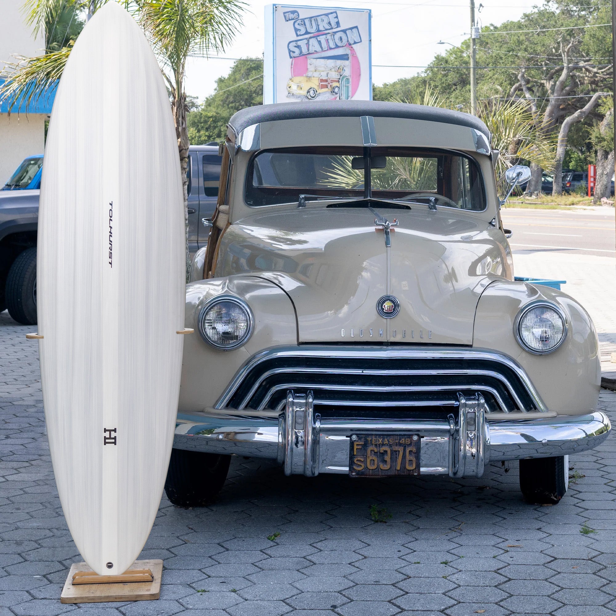 Thunderbolt Mid 6 Mini Twin 6'4 Surfboard - FCS II