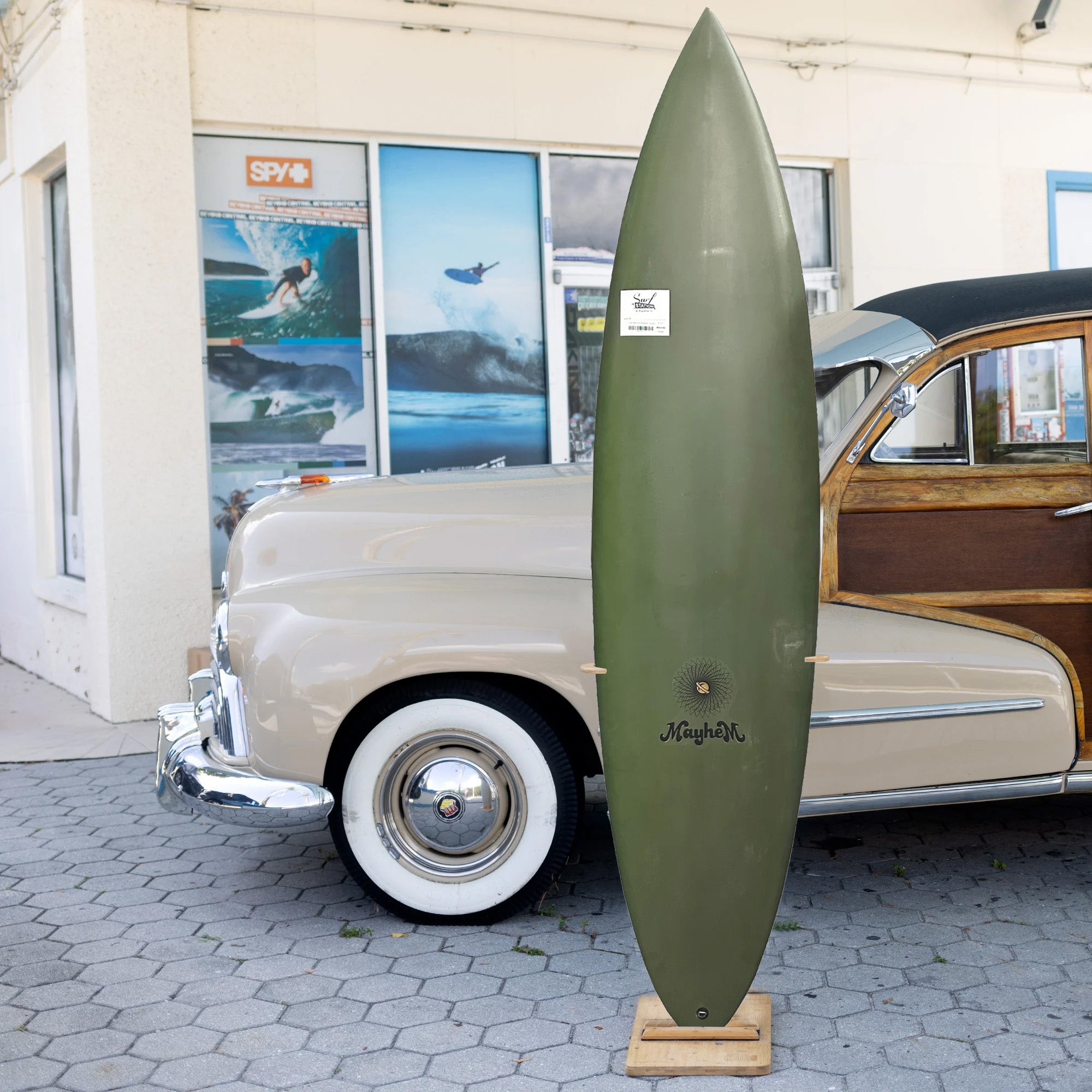 Lost Retro Gun 6'10 Surfboard - Futures