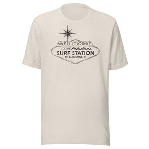 Surf Station Welcome Sign Black Men's S/S T-Shirt